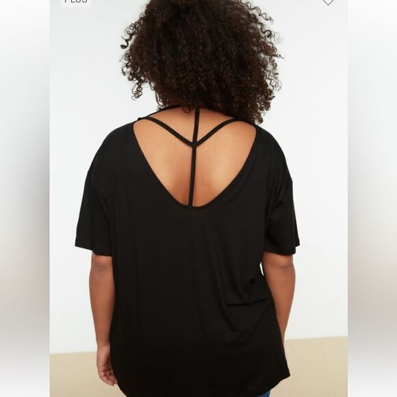 Trendyol T-Shirt - Picture 3 of 5